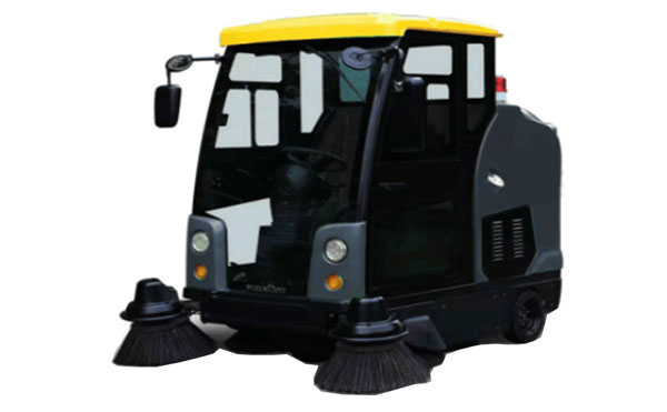 駕駛式掃地車使用特點如何?帶來什么幫助?